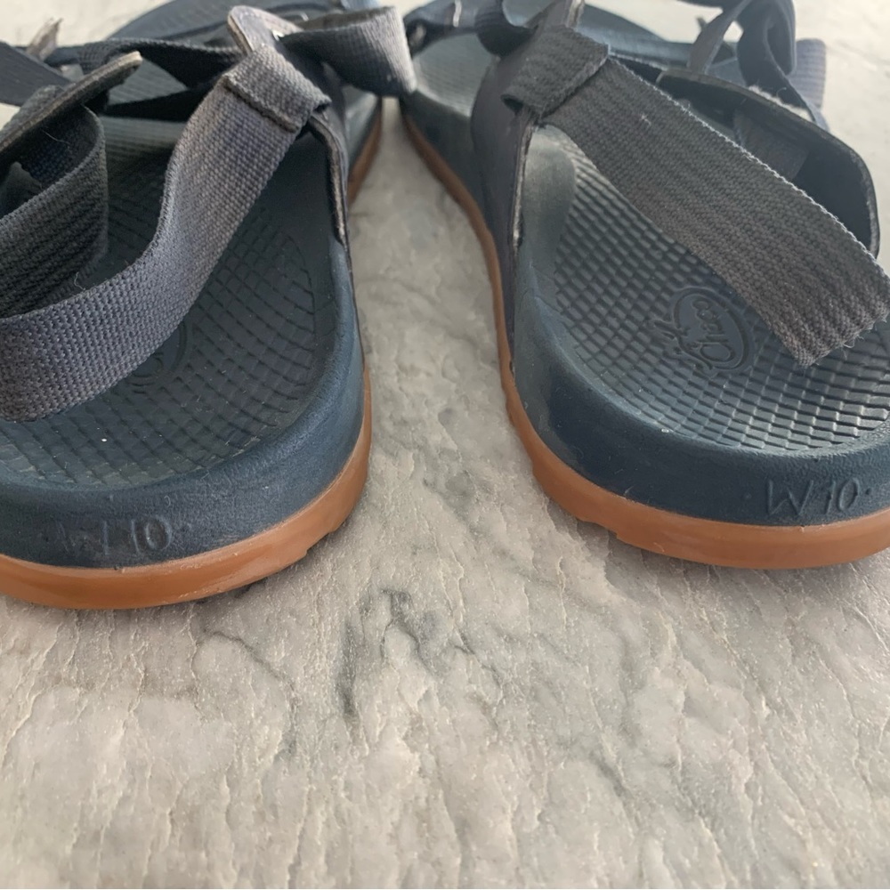 Chaco Lowdown Sandal. Womens size 10. Like new. - Picture 2 of 3